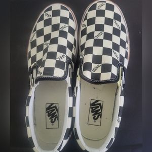 Vans checkerboard slip on sneakers, size 11,black and cream,platform 1.5 inches